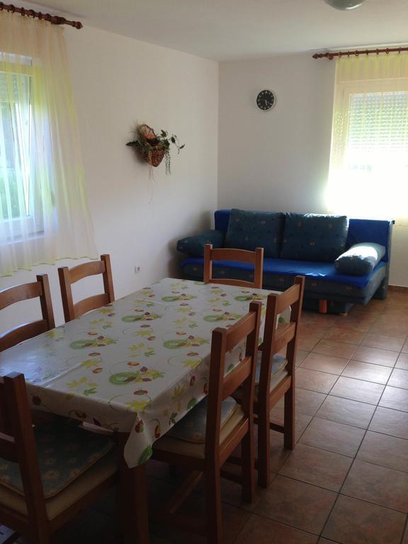 Apartments Mirakul Лопар Экстерьер фото