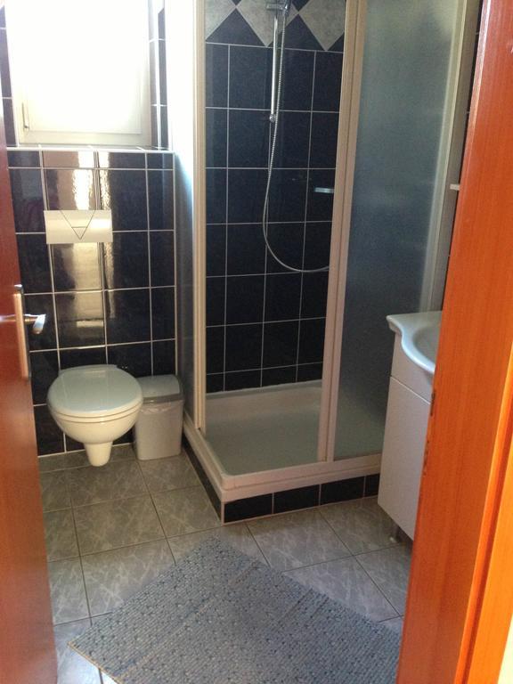 Apartments Mirakul Лопар Экстерьер фото