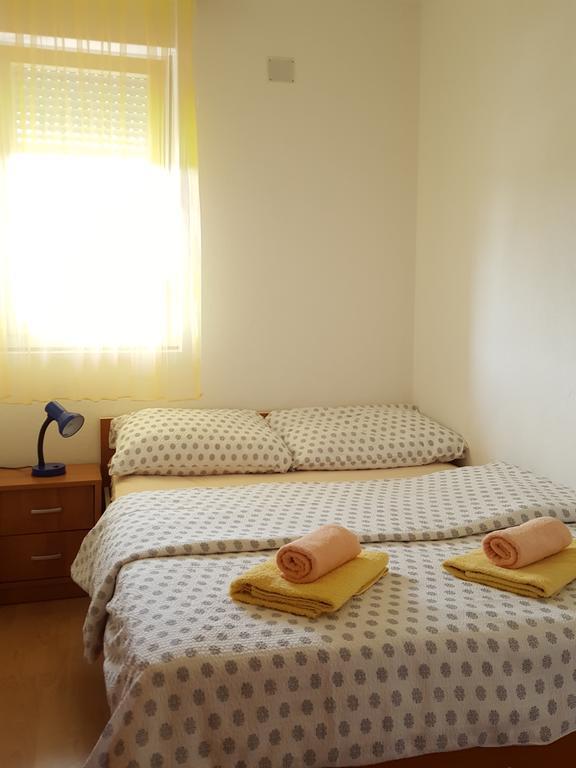 Apartments Mirakul Лопар Экстерьер фото
