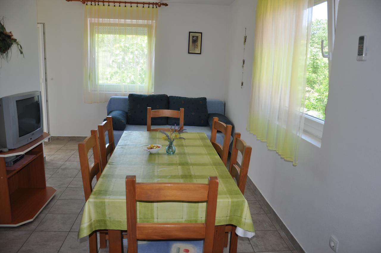 Apartments Mirakul Лопар Экстерьер фото